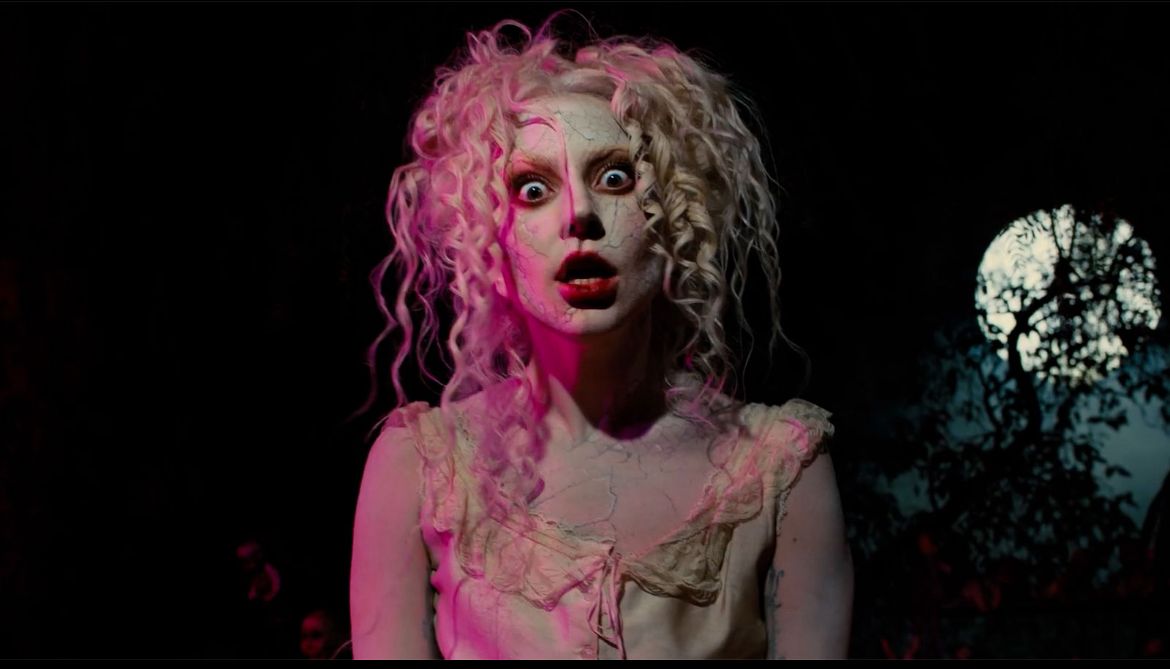 Lady Gaga y Tim Burton estrenaron el video musical de “The Dead Dance”