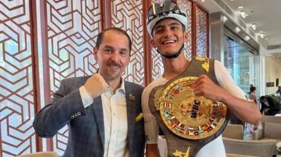 Isaac del Toro Domina el Mundo! Recibe Cinturón del CMB