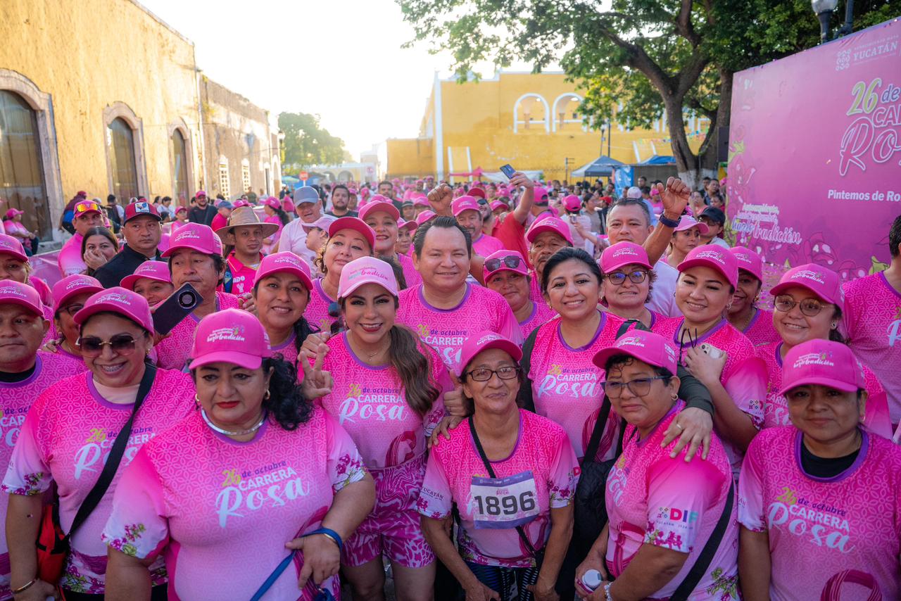 Izamal se viste de rosa para promover la prevención del cáncer de mama