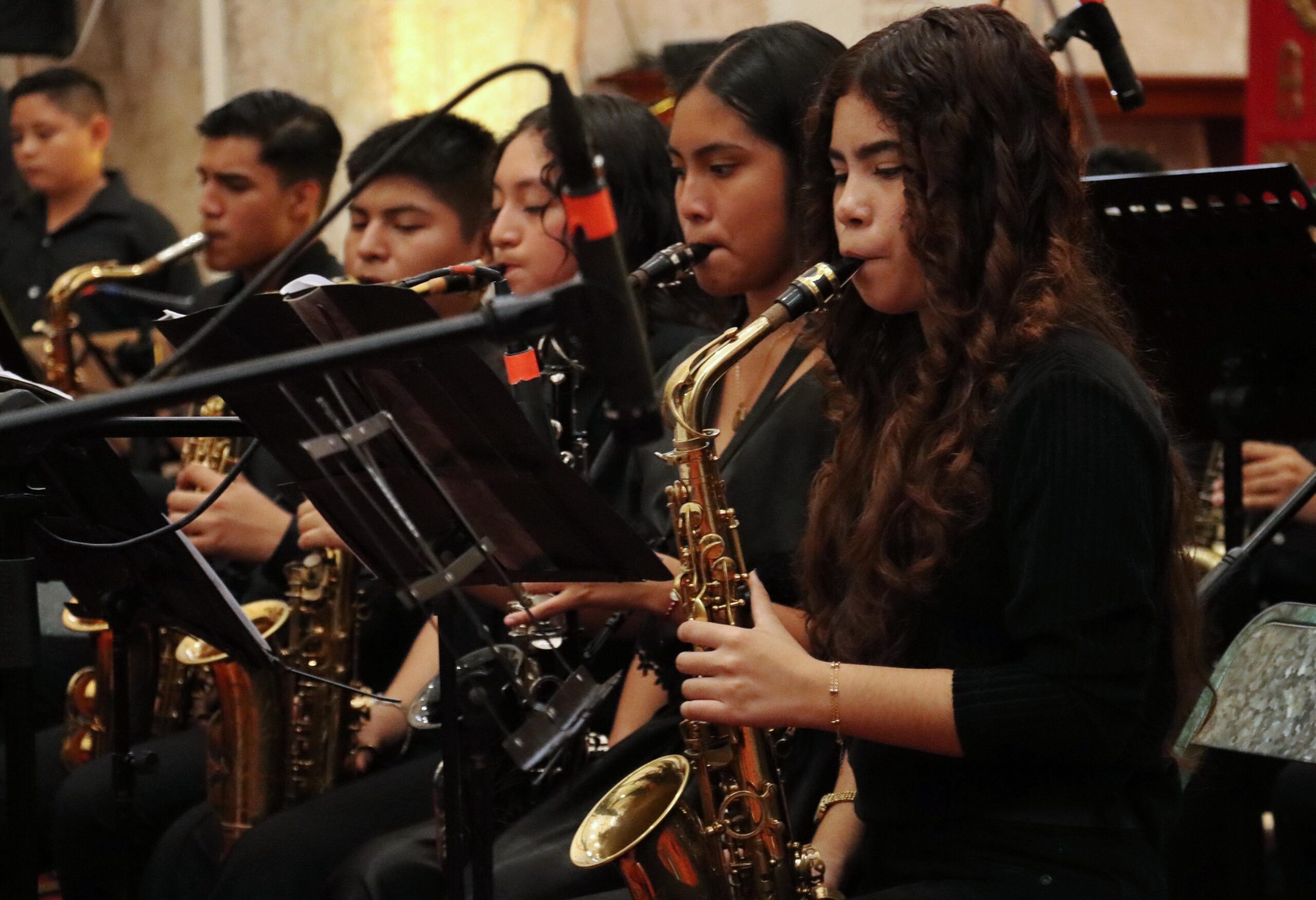 La Banda Sinfónica Infantil y Juvenil de Tizimín, creada gracias al programa Paaxil Kuxtal de la Secretaría de la Cultura y las Artes (Sedeculta), debutó con un concierto memorable.