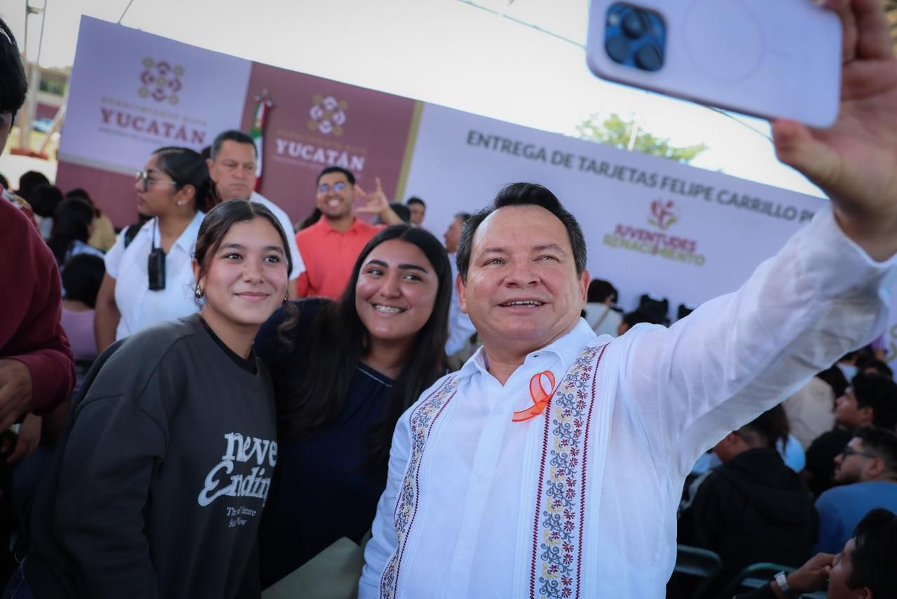 Becas Juventudes Renacimiento apoyan a estudiantes de la UTM