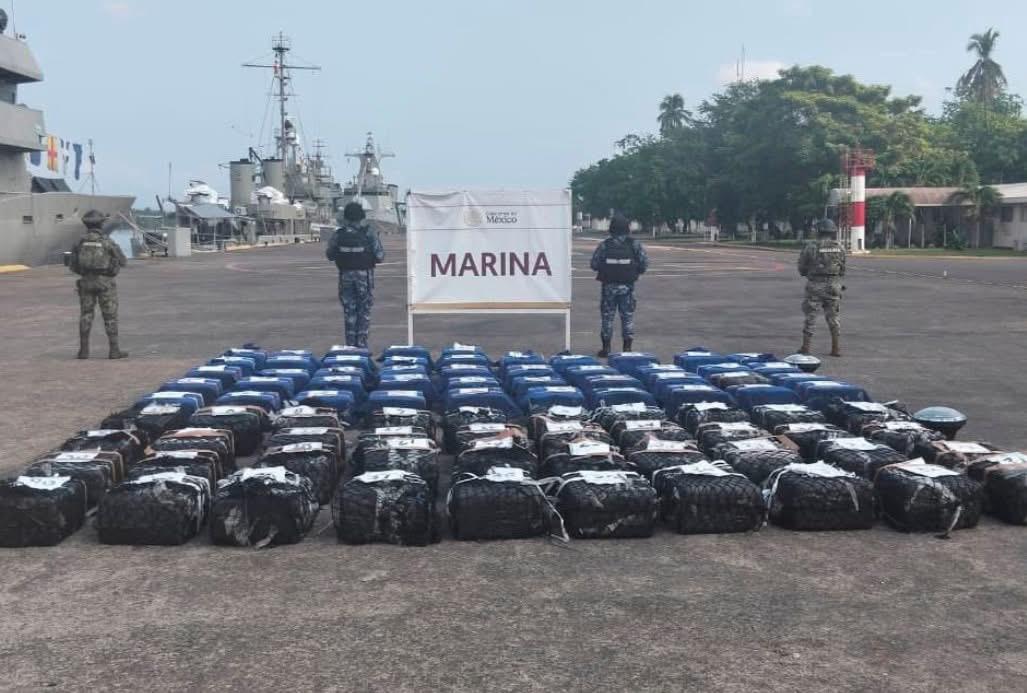 Harfuch se adelanta a Trump: Marina asegura 2.5 toneladas de cocaína frente a costas de Michoacán en operativo clave