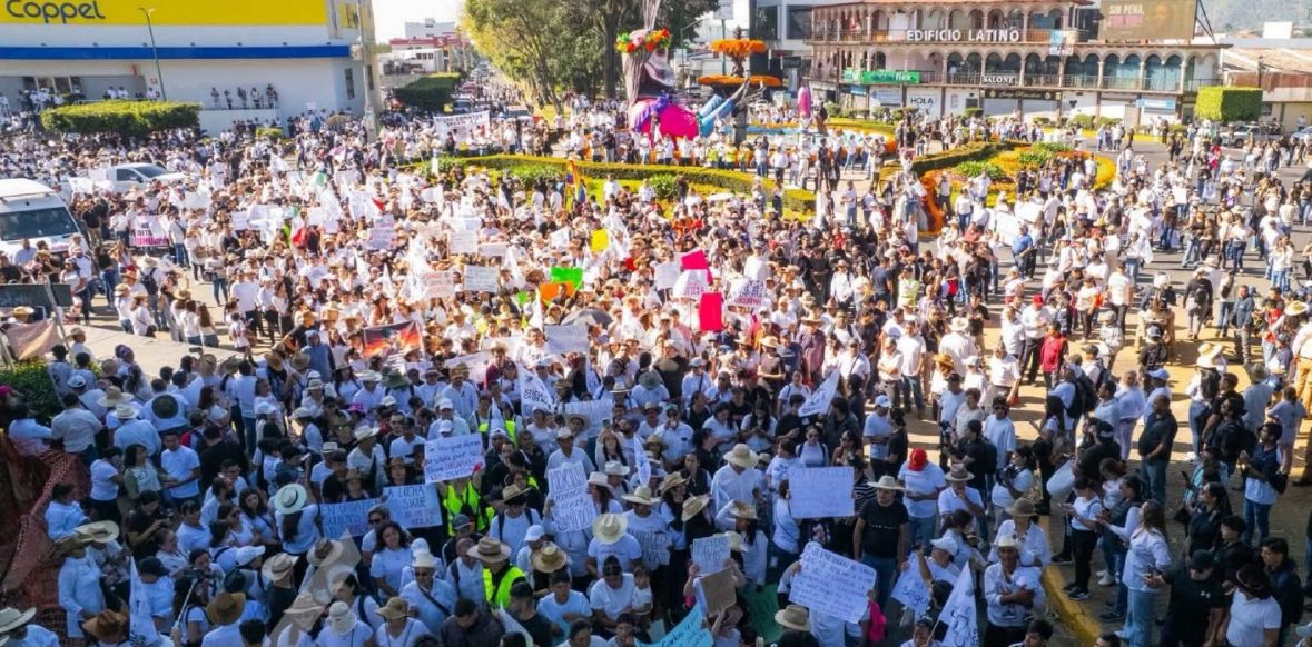Paro total y megamarcha en Uruapan exigen justicia y paz tras deceso del alcalde Carlos Manzo
