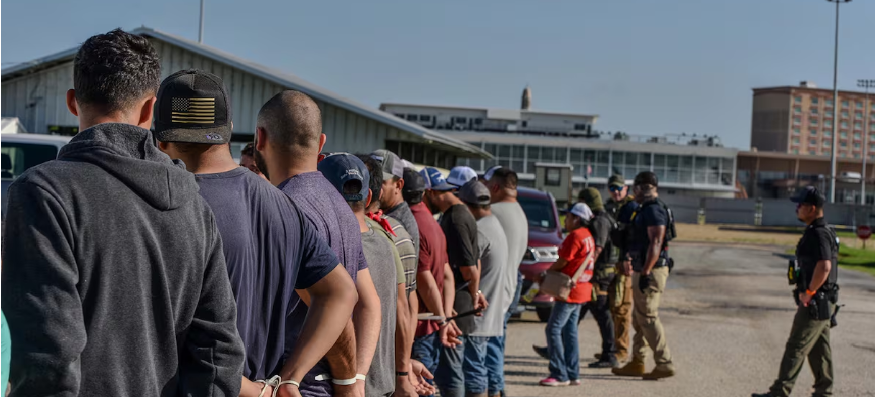 Trump Impulsa Desnaturalización Masiva: Reporte del NYT