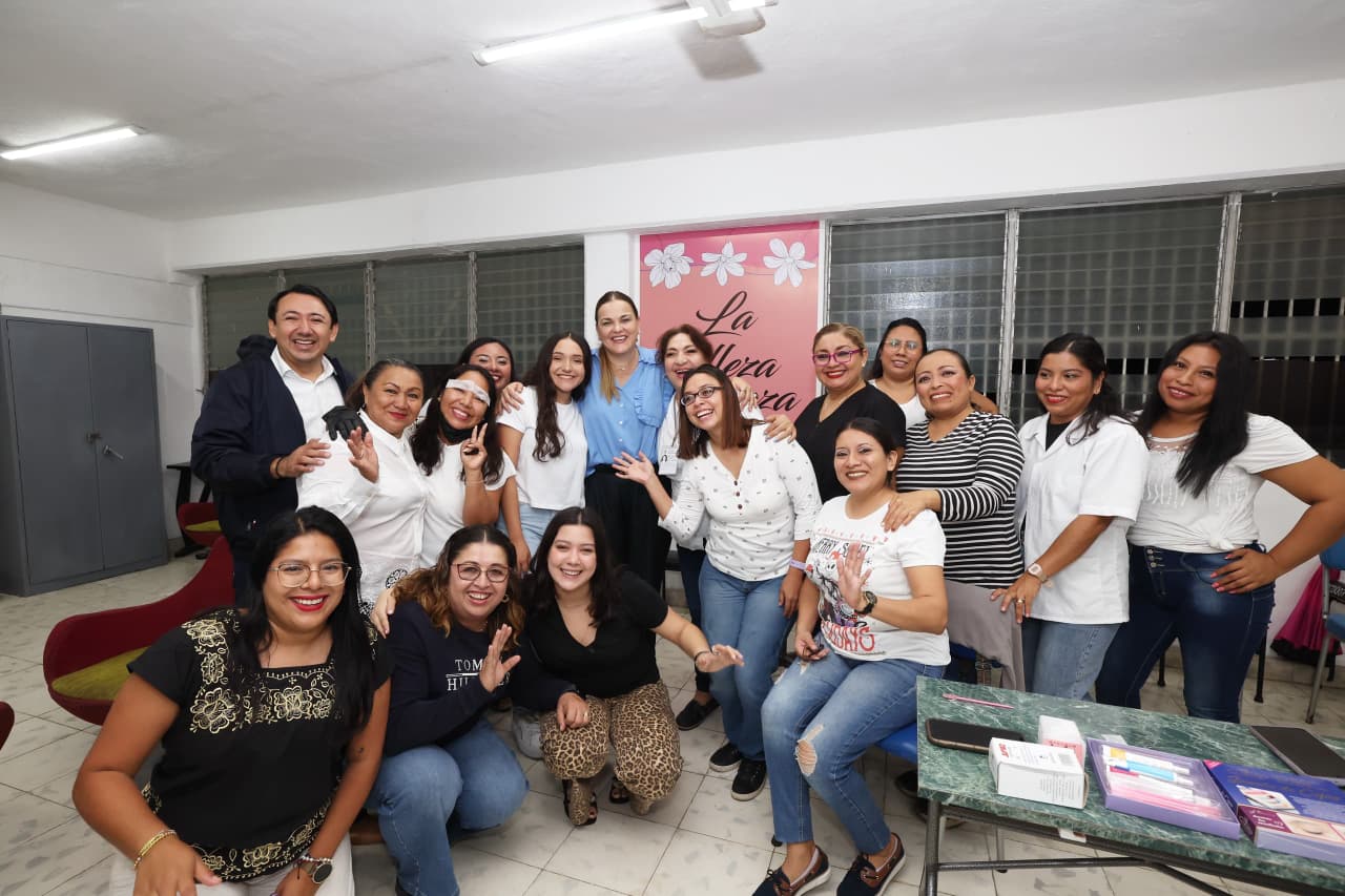 Cecilia Patrón inaugura Centro Aprende Nora Quintana en poniente de Mérida para fomentar desarrollo integral y justicia social.