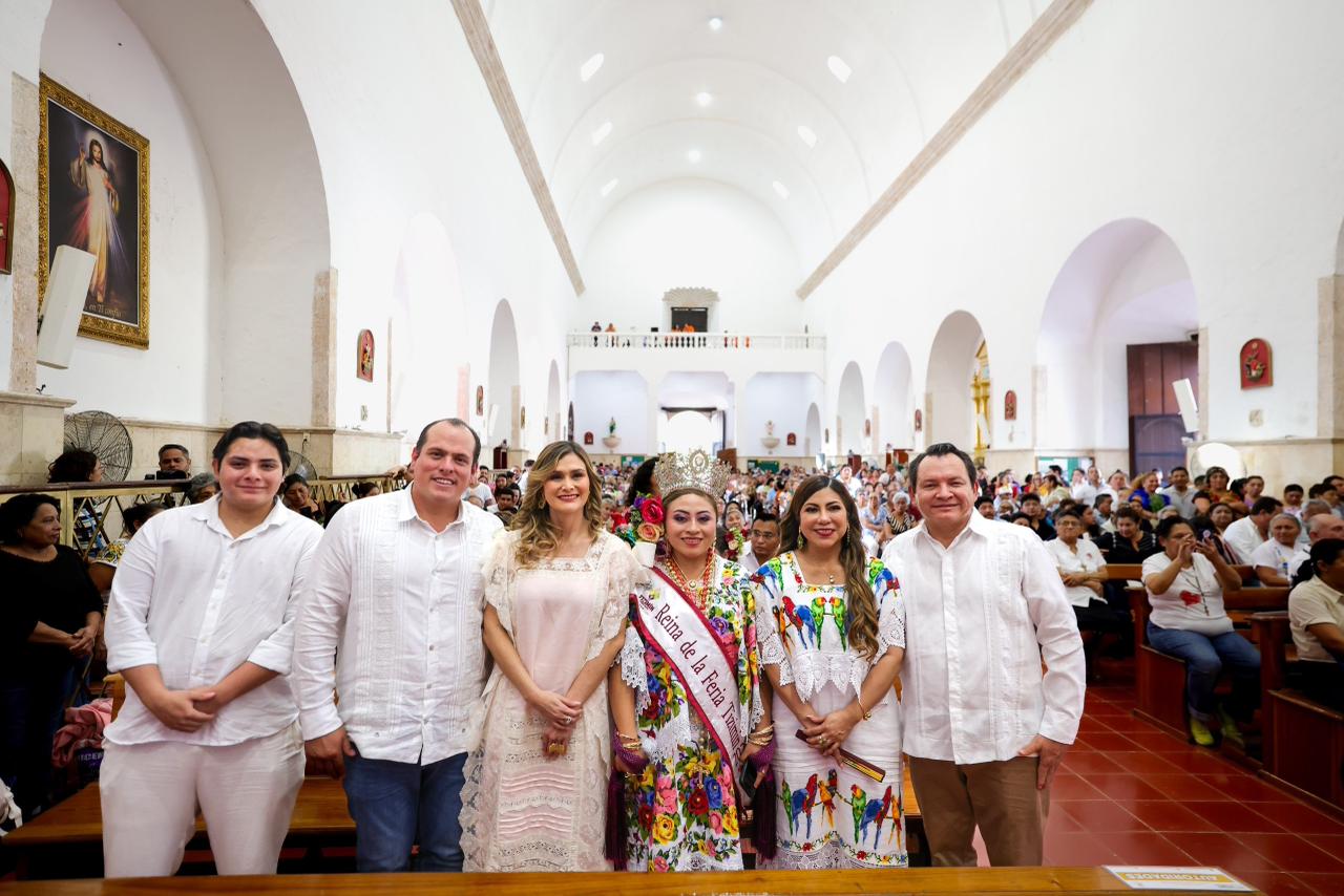 Gobernador Joaquín Díaz Mena celebra Día de Reyes con familias de Tizimín