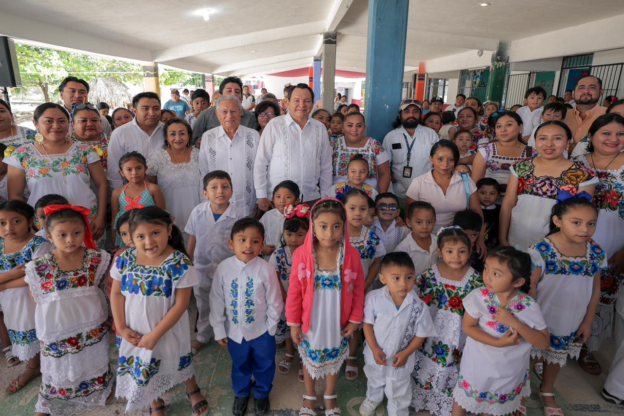 Renacimiento Maya inaugura salón didáctico en preescolar de Tinum