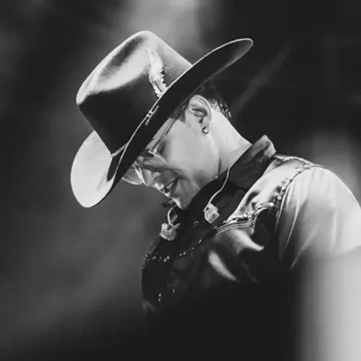 Tragedia en pleno concierto: así anunciaron el deceso del cantante Yeison Jiménez tras accidente de avioneta, mientras fans lo esperaban