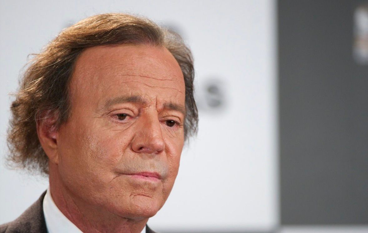 Investigación contra Julio Iglesias por denuncias de ex empleadas