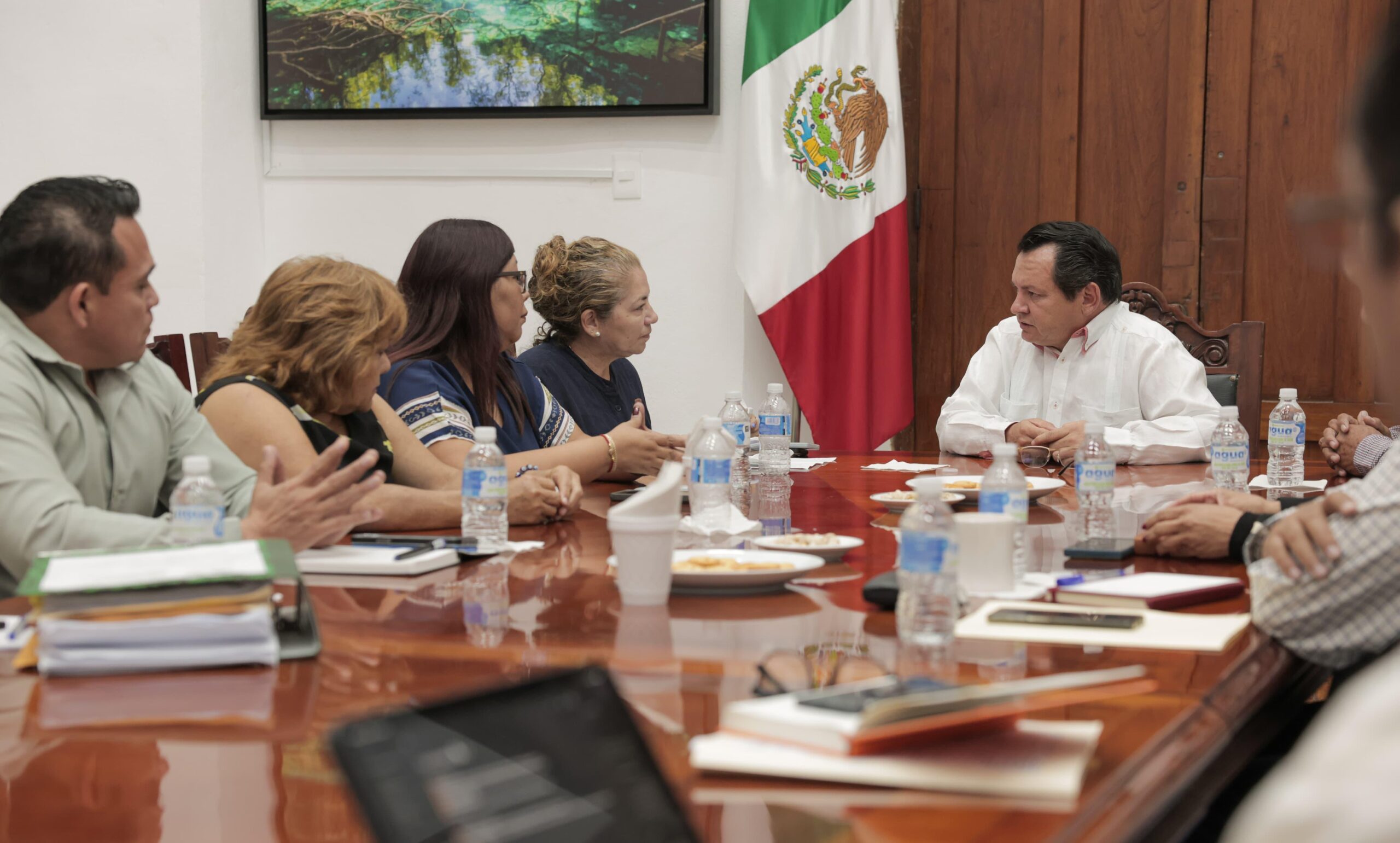 Gobierno de Yucatán intensifica búsqueda de Mirna del Socorro Barrera con apoyo total a su familia