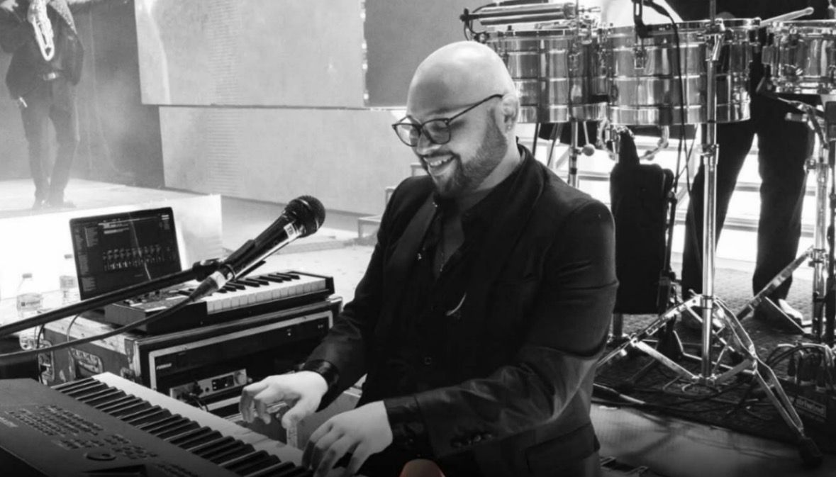 Luto en Banda MS: Muere Gerson Leos en pleno juego de béisbol