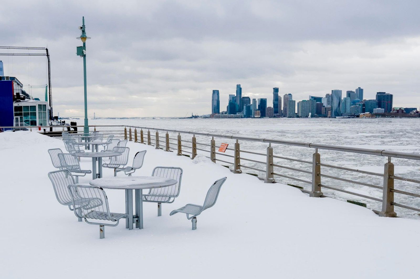 Tormenta invernal en EE.UU.: 20-34 muertos y caos aéreo por nieve extrema