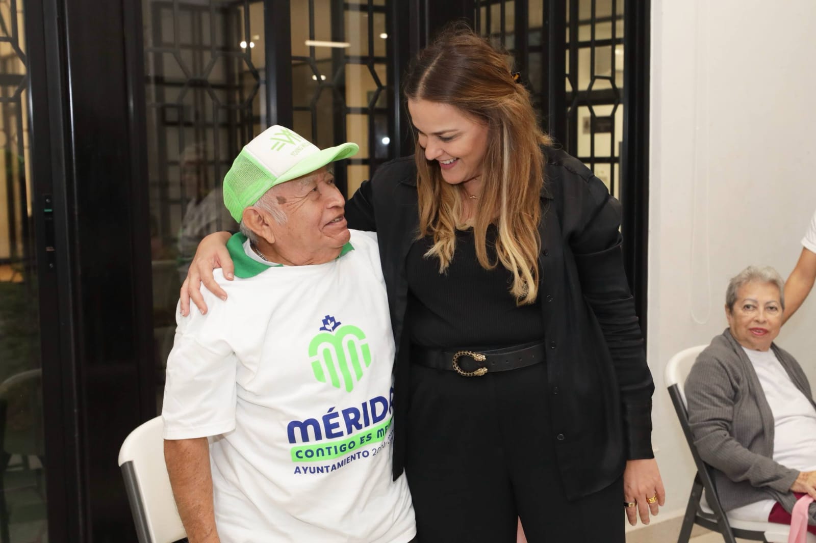 Inaugura Cecilia Patrón canchas deportivas en Centro Armonía