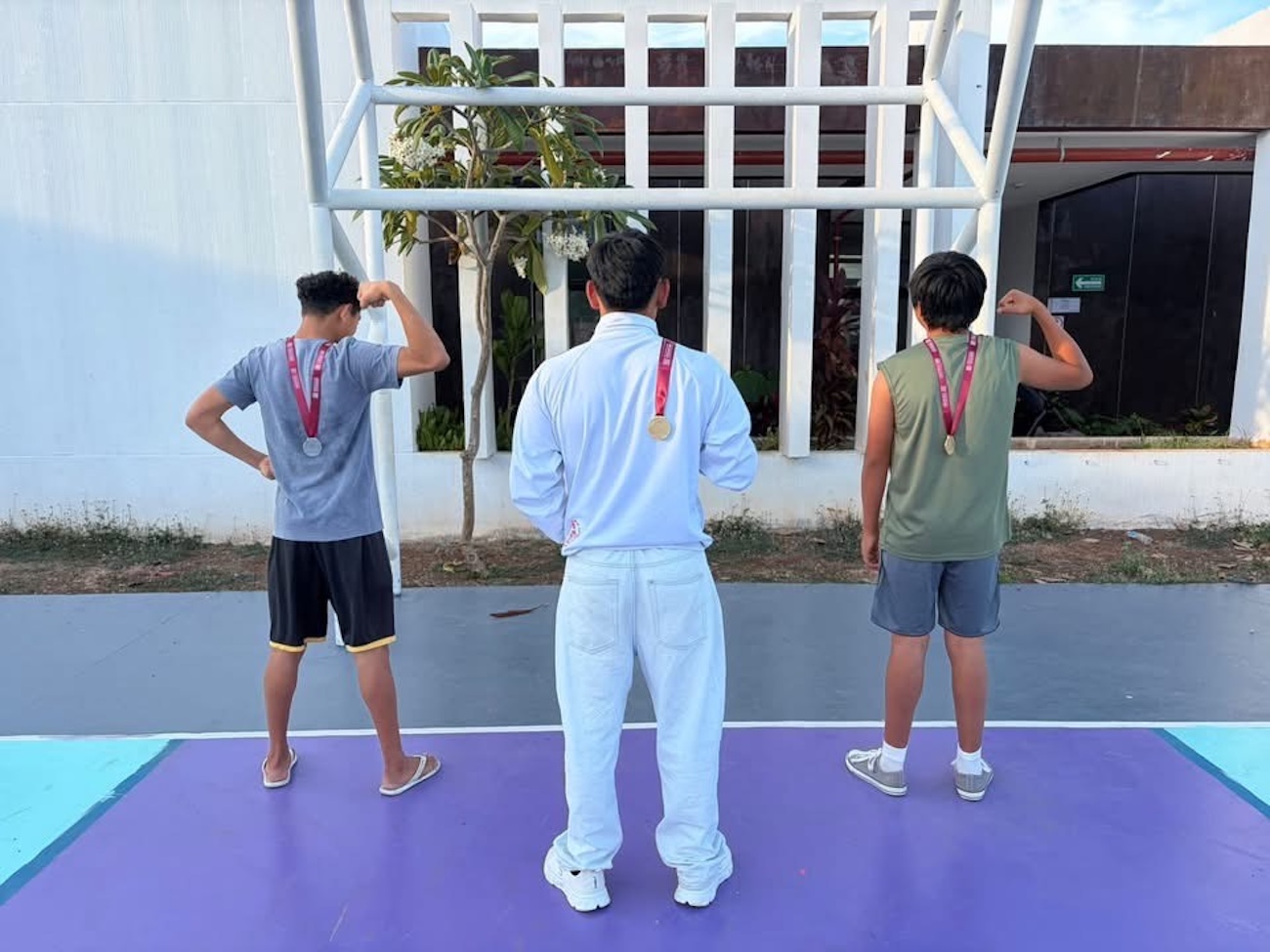 Jóvenes de Casa Otoch brillan en selectivo estatal de pesas rumbo a Olimpiada Nacional 2026