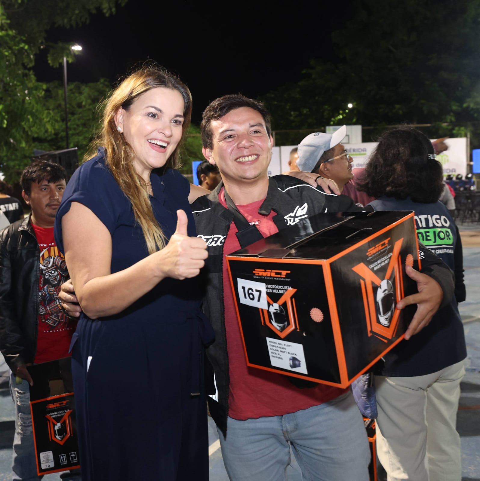 Cecilia Patrón lanza convocatoria 2026: cascos gratuitos para motociclistas que «chambean»