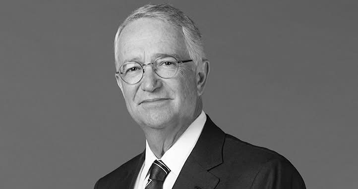 Salinas Pliego desata polémica: sugiere “cintarazos” contra los therians