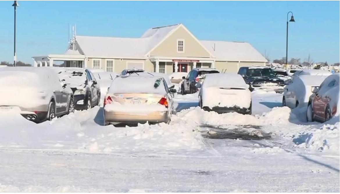  La tormenta invernal deja a más de 350,000 sin luz en el noreste de EE.UU.