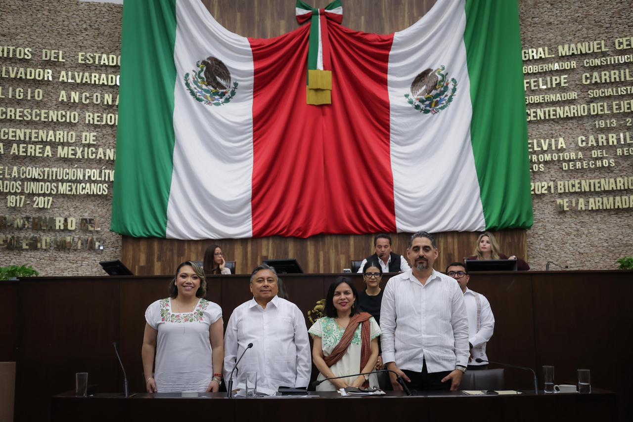 Funcionarios yucatecos exponen avances en desarrollo humano, educación, salud y cultura ante el Congreso.