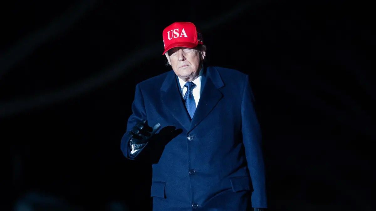 Trump advierte: «La gran ola» contra Irán está por llegar