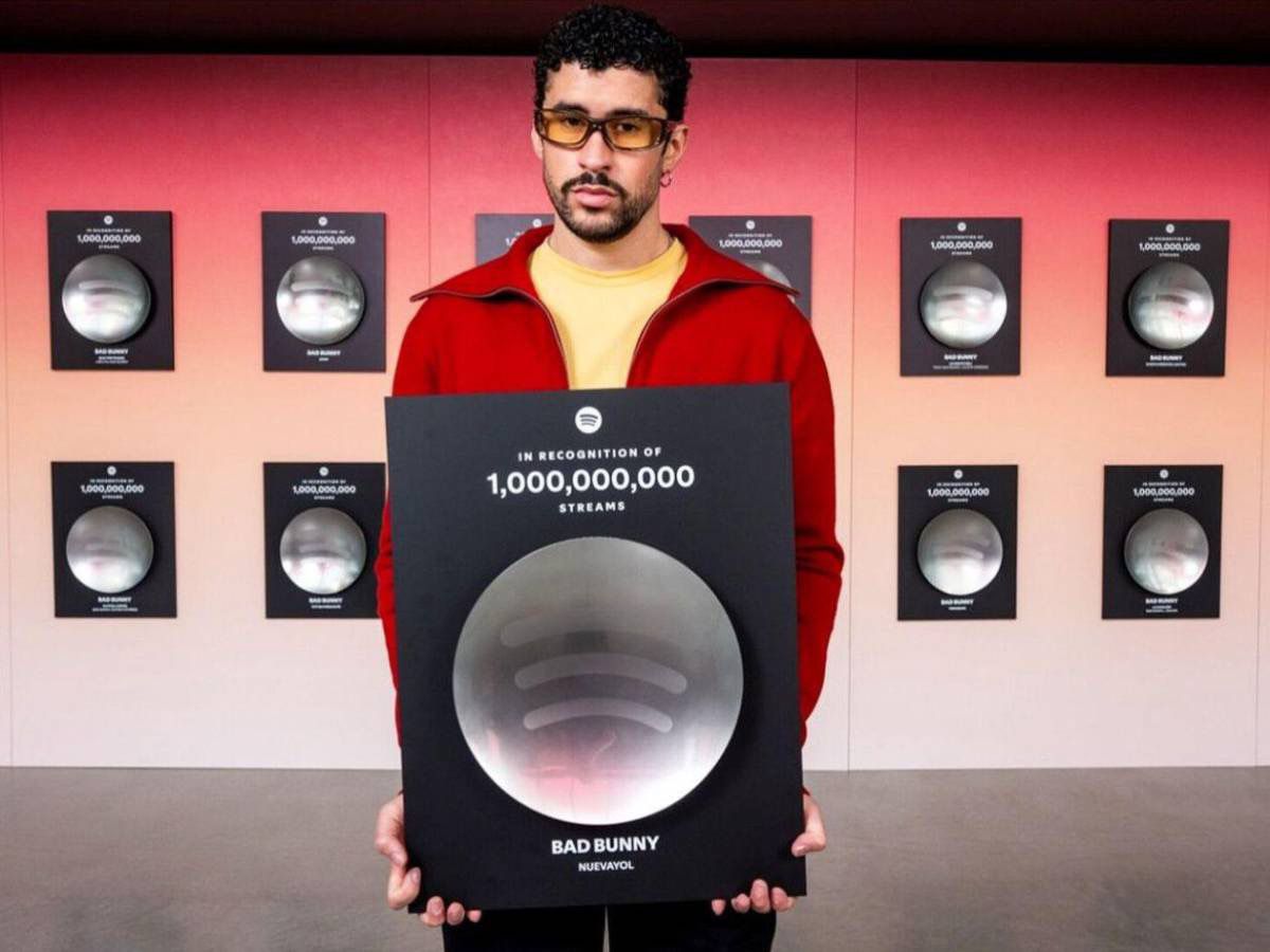 Bad Bunny hace historia en Tokio con el Billions Club Live de Spotify