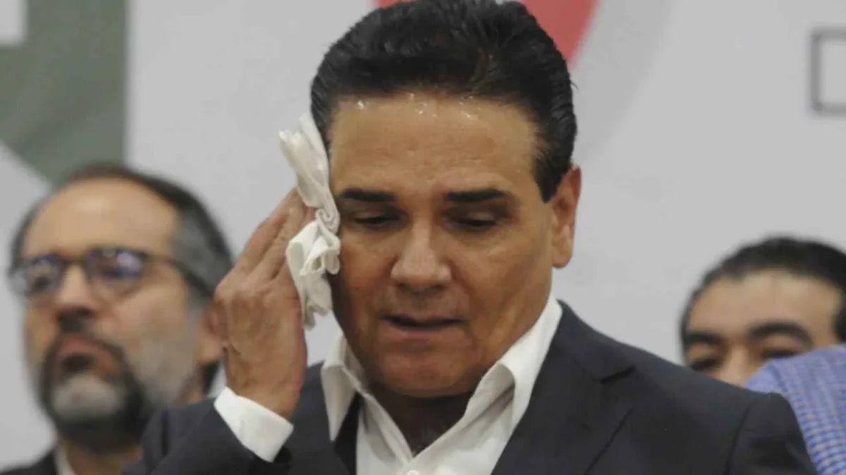 Sheinbaum confirma ficha roja de Interpol contra Silvano Aureoles