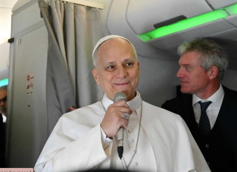 Sheinbaum respalda al Papa León XIV ante críticas de Trump por llamado a la paz