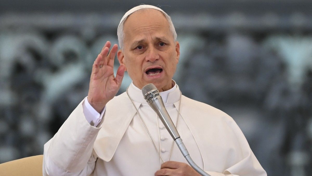 Papa León XIV alerta sobre peligros de la IA en visita a Camerún