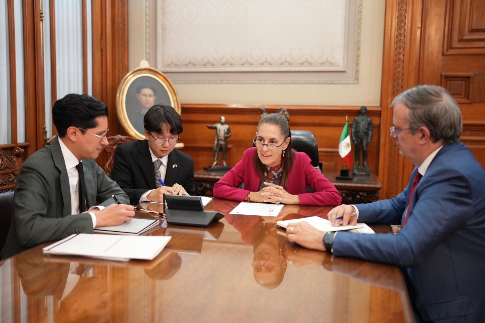 Sheinbaum confirma que BTS regresará a México en 2027: agradeció gestiones del presidente de Corea del Sur
