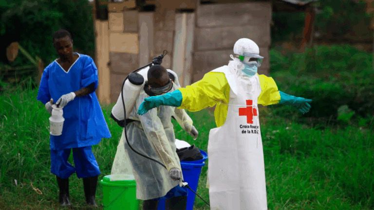 OMS declara emergencia sanitaria internacional por brote de ébola sin vacuna en África