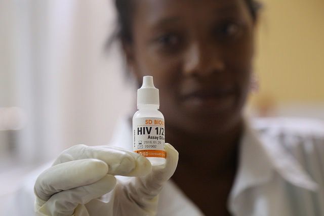 OMS reconoce a Cuba por mantener desde 2015 la eliminación de la transmisión materno-infantil del VIH y la sífilis