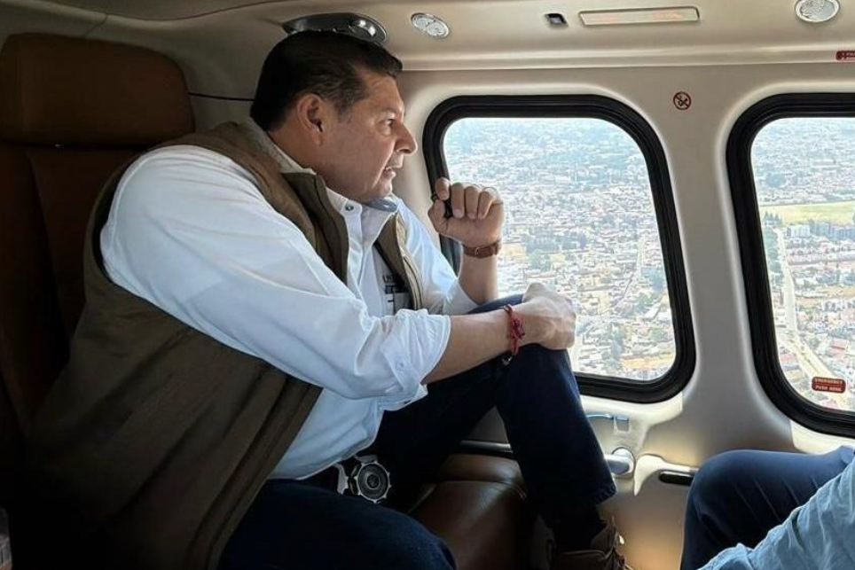 Armenta defiende uso del helicóptero oficial de Puebla