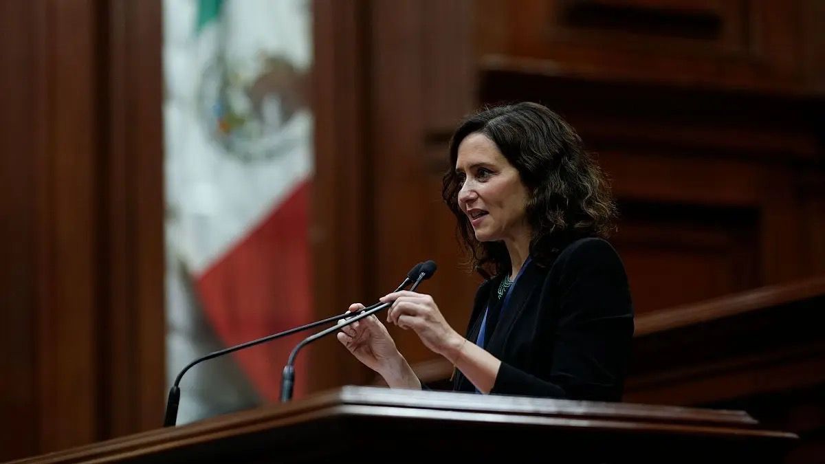 Ayuso cancela gira por México y acusa boicot de Sheinbaum