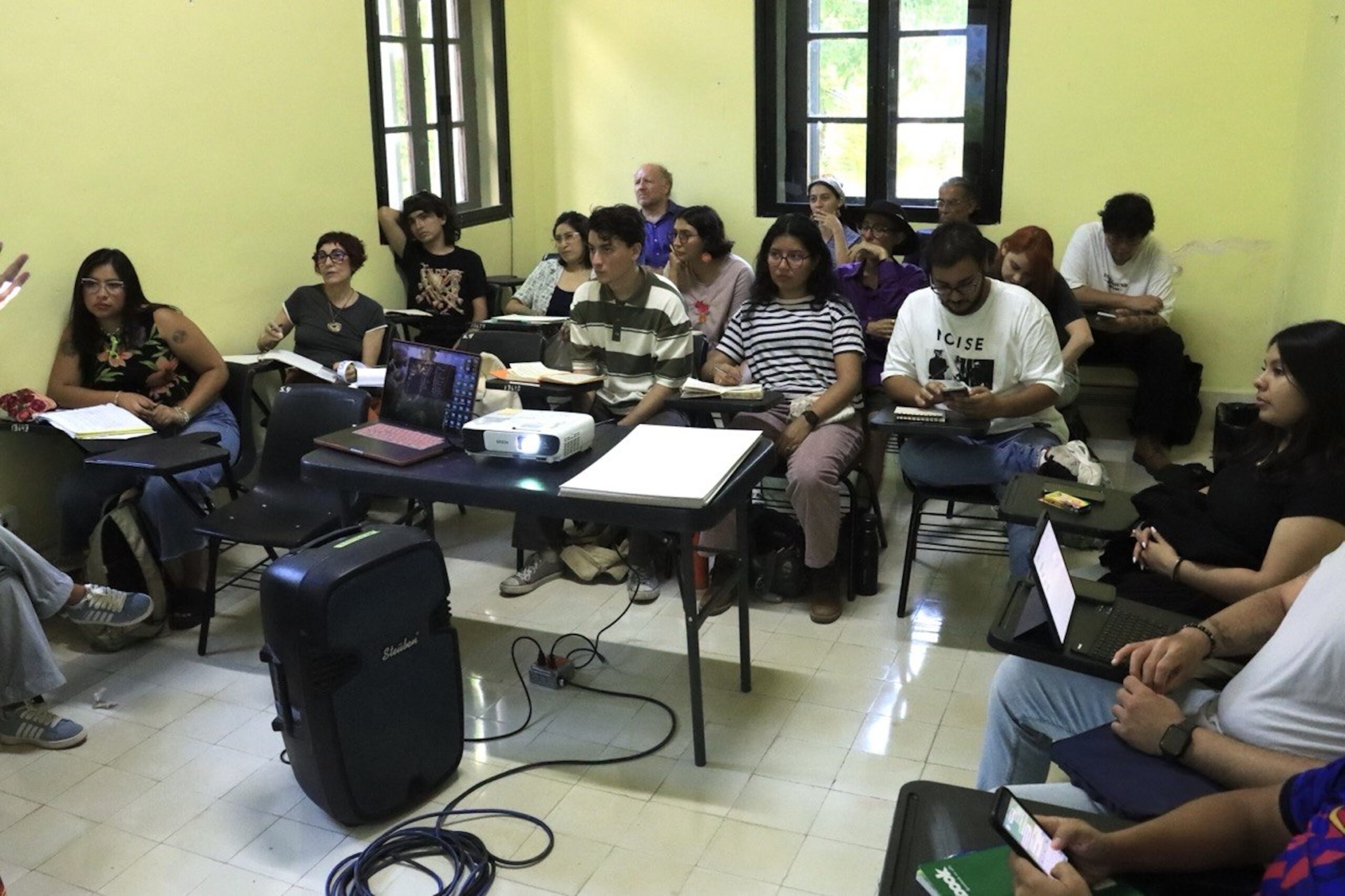 Impulsan taller de cine para jóvenes creadoras y creadores